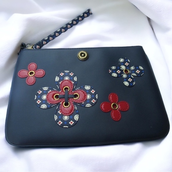 Lauren Ralph Lauren Leather Large Millbrook Wristlet Blue 10” x 7” - Picture 1 of 16